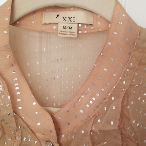 Top - Picture 2 of 4